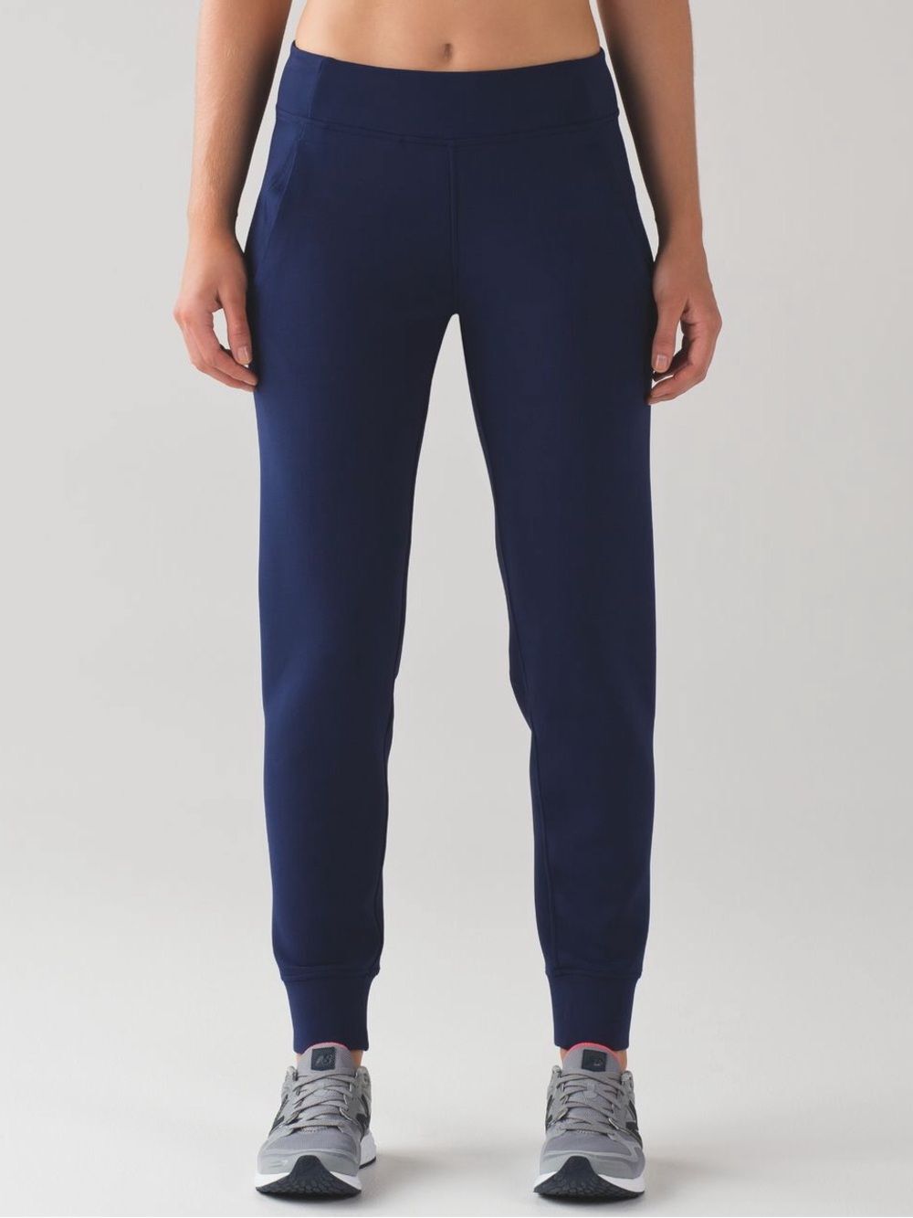 Lululemon Embrace The Space Pant Size 4 Hero Blue Thermo Regulating Smooth